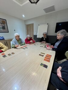 Nahoma-residence-service-seniors-Nevers-jeu-de-societe-1